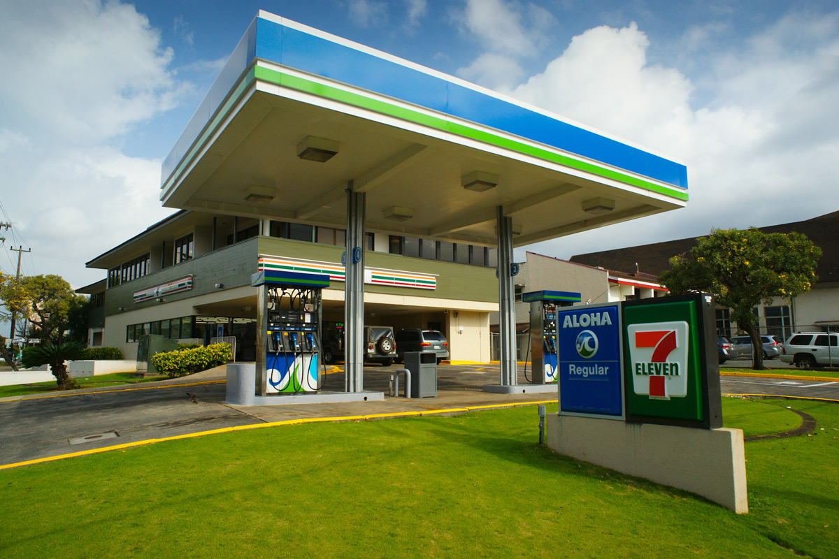 Image of 7-Eleven Nuuanu/School